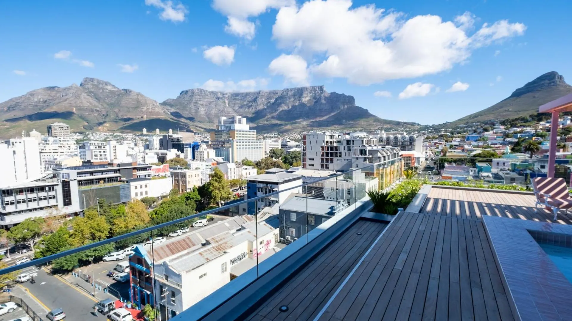 The Rose708: Top Floor Modern City Apartment ケープタウン